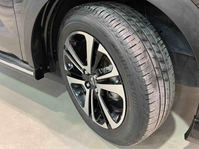 ロッキープレミアムＧディスプレイオーディオ　パノラマモニター　キーフリーシステム　アルミホイール　運転席・助手席シートヒーター　オートライト　オートハイビーム　クルーズコントロール機能　運転席・助手席シートヒーター（栃木県）の中古車