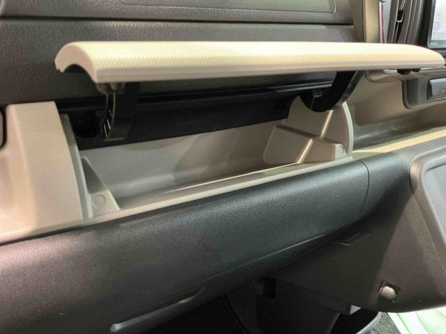 ブーンシルク　ＳＡIIナビ　バックカメラ　衝突回避支援ブレーキ機能（対車両）　車線逸脱警報機能　先行車発進お知らせ機能　　Ｂｉ−Ａｎｇｌｅ　ＬＥＤヘッドランプ　フォグランプ　シルク専用意匠フロントグリル（栃木県）の中古車