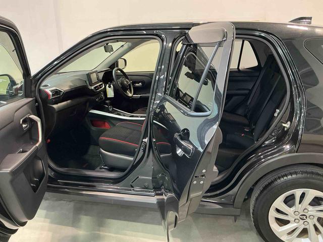 ロッキーX HEVナビ バックカメラ キーフリーシステム LEDヘッドライト アルミホイール オートライト オートエアコン 電動格納式ドアミラー スマートアシスト コーナーセンサー(栃木県)の中古車