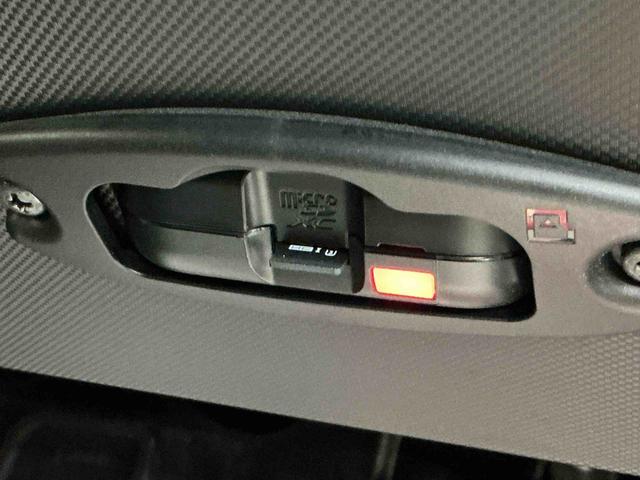 ロッキーX HEVナビ バックカメラ キーフリーシステム LEDヘッドライト アルミホイール オートライト オートエアコン 電動格納式ドアミラー スマートアシスト コーナーセンサー(栃木県)の中古車