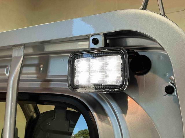 ハイゼットトラックスタンダード　農用スペシャルＬＥＤ　荷台作業灯　５ＭＴ　デフロック機能　スマートアシスト　誤発進抑制機能　オートライト　マニュアル車　衝突被害軽減システム（栃木県）の中古車