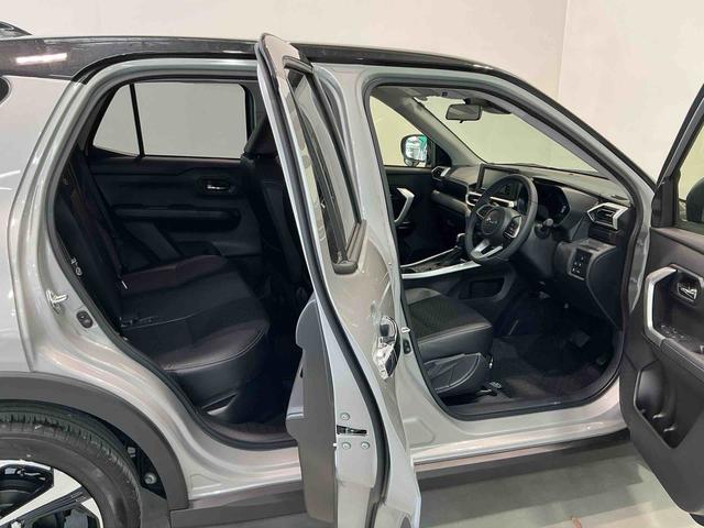 ロッキープレミアムＧ　ＨＥＶナビ　バックカメラ　キーフリーシステム　アルミホイール　運転席・助手席シートヒーター　オートライト　オートハイビーム　クルーズコントロール機能　運転席・助手席シートヒーター（栃木県）の中古車