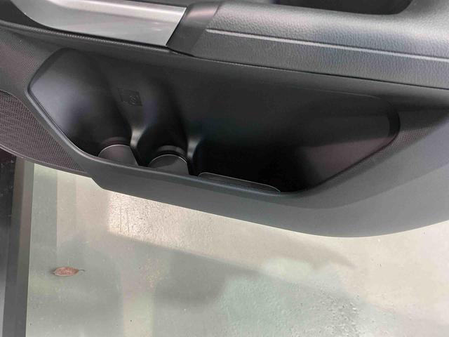 ロッキープレミアムＧ　ＨＥＶナビ　バックカメラ　キーフリーシステム　アルミホイール　運転席・助手席シートヒーター　オートライト　オートハイビーム　クルーズコントロール機能　運転席・助手席シートヒーター（栃木県）の中古車