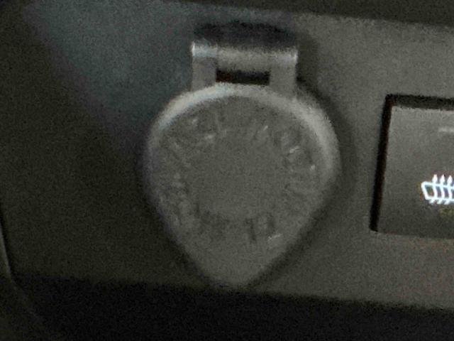 ロッキープレミアムＧ　ＨＥＶナビ　バックカメラ　キーフリーシステム　アルミホイール　運転席・助手席シートヒーター　オートライト　オートハイビーム　クルーズコントロール機能　運転席・助手席シートヒーター（栃木県）の中古車