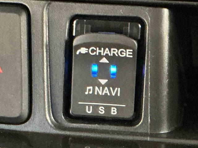 ムーヴカスタム　ＸリミテッドII　ＳＡIIIナビ　パノラマモニター　オートハイビーム　ＬＥＤライト　エアバッグ　アルミホイール　スマートキー　オートライト　ナビＴＶ　横滑り防止機能　ベンチシート　キーフリー（栃木県）の中古車