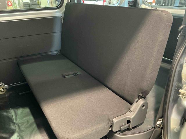 ハイゼットカーゴＤＸ両側スライド　衝突軽減ブレーキ　キーレスキー　レーンキープアシスト　Ｗエアバック　４ＷＤ車　エコアイドル　オートマチックハイビーム　エアバッグ　衝突安全ボディ　ＡＢＳ（栃木県）の中古車