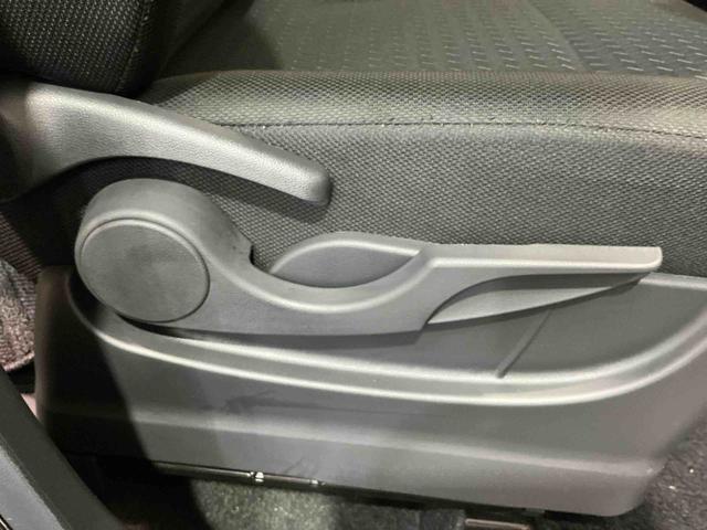 トールカスタムＧディスプレイオーディオ　バックカメラ　盗難防止アラーム　左右電動スライドドア　衝突回避支援ブレーキ　両席エアバック　ＬＥＤランプ　ＶＳＣ　電格ミラー　フリーキー　Ｉストップ（栃木県）の中古車