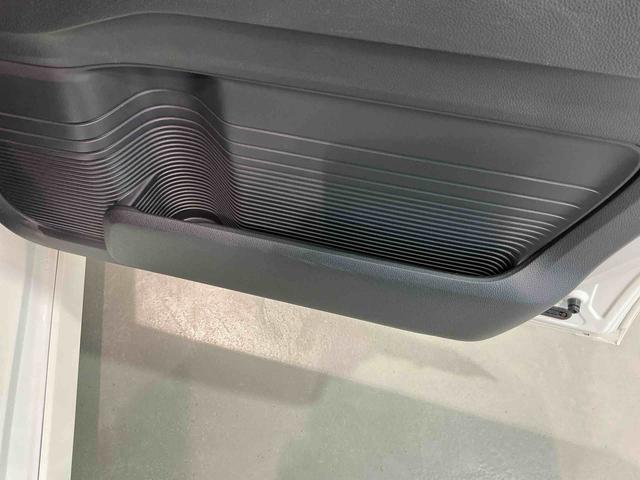 Ｎ−ＢＯＸカスタムＧ・Ｌホンダセンシング衝突安全ボディ　リモコンキー　盗難防止付き　電動格納ドアミラー　ベンチＳ　記録簿有　横滑防止　バックアイカメラ　助手席エアバック　ＩＳＴＯＰ　エアバック　ＥＴＣ装備　スマートキー＆プッシュスタート（栃木県）の中古車