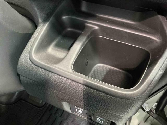Ｎ−ＢＯＸカスタムＧ・Ｌホンダセンシング衝突安全ボディ　リモコンキー　盗難防止付き　電動格納ドアミラー　ベンチＳ　記録簿有　横滑防止　バックアイカメラ　助手席エアバック　ＩＳＴＯＰ　エアバック　ＥＴＣ装備　スマートキー＆プッシュスタート（栃木県）の中古車