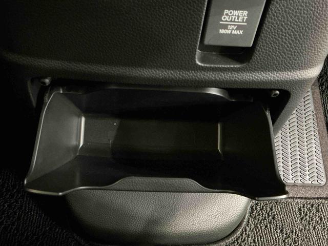 Ｎ−ＢＯＸカスタムＧ・Ｌホンダセンシング衝突安全ボディ　リモコンキー　盗難防止付き　電動格納ドアミラー　ベンチＳ　記録簿有　横滑防止　バックアイカメラ　助手席エアバック　ＩＳＴＯＰ　エアバック　ＥＴＣ装備　スマートキー＆プッシュスタート（栃木県）の中古車