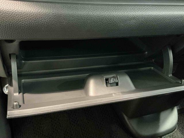 Ｎ−ＢＯＸカスタムＧ・Ｌホンダセンシング衝突安全ボディ　リモコンキー　盗難防止付き　電動格納ドアミラー　ベンチＳ　記録簿有　横滑防止　バックアイカメラ　助手席エアバック　ＩＳＴＯＰ　エアバック　ＥＴＣ装備　スマートキー＆プッシュスタート（栃木県）の中古車