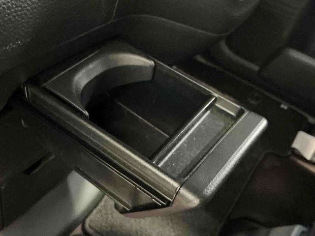 Ｎ−ＢＯＸカスタムＧ・Ｌホンダセンシング衝突安全ボディ　リモコンキー　盗難防止付き　電動格納ドアミラー　ベンチＳ　記録簿有　横滑防止　バックアイカメラ　助手席エアバック　ＩＳＴＯＰ　エアバック　ＥＴＣ装備　スマートキー＆プッシュスタート（栃木県）の中古車