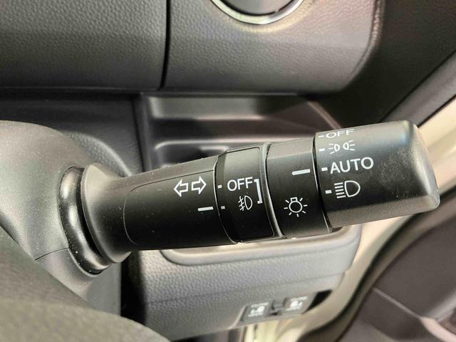 Ｎ−ＢＯＸカスタムＧ・Ｌホンダセンシング衝突安全ボディ　リモコンキー　盗難防止付き　電動格納ドアミラー　ベンチＳ　記録簿有　横滑防止　バックアイカメラ　助手席エアバック　ＩＳＴＯＰ　エアバック　ＥＴＣ装備　スマートキー＆プッシュスタート（栃木県）の中古車