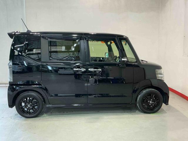 Ｎ−ＢＯＸカスタムＧ　ＳＳブラックスタイルパッケージ衝突安全ボディ　セキュリティ　ナビ　アルミ　ＷエアＢ　オートミラー　Ｒカメラ　ＥＳＣ　スマ−トキ−　ＡＢＳ　ドラレコ　ベンチシート　ＥＴＣ　オートライト　キーフリー（栃木県）の中古車