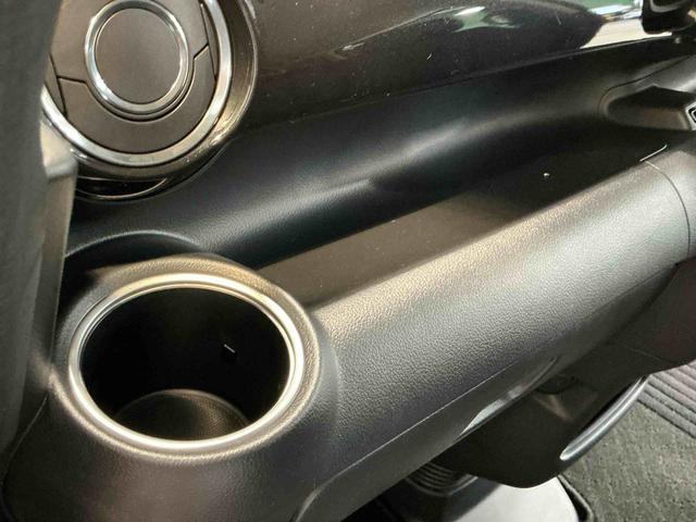 Ｎ−ＢＯＸカスタムＧ　ＳＳブラックスタイルパッケージ衝突安全ボディ　セキュリティ　ナビ　アルミ　ＷエアＢ　オートミラー　Ｒカメラ　ＥＳＣ　スマ−トキ−　ＡＢＳ　ドラレコ　ベンチシート　ＥＴＣ　オートライト　キーフリー（栃木県）の中古車