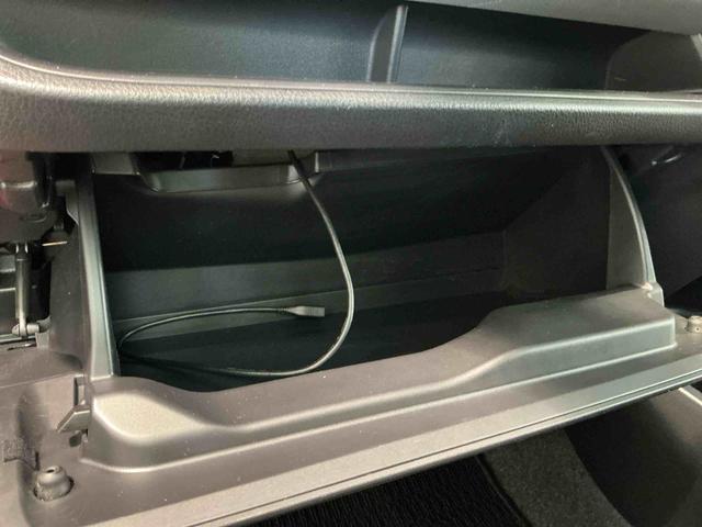 ヴィッツＦ電動格納式ドアミラー　キーレスキー　助手席エアバッグ　盗難防止システム　ドライブレコーダー　ＡＢＳ付き　衝突安全ボディ　ナビＴＶ　エアバック　ＥＴＣ　メモリナビ（栃木県）の中古車