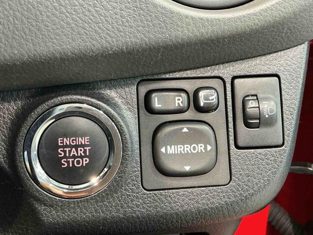 ヴィッツＦ電動格納式ドアミラー　キーレスキー　助手席エアバッグ　盗難防止システム　ドライブレコーダー　ＡＢＳ付き　衝突安全ボディ　ナビＴＶ　エアバック　ＥＴＣ　メモリナビ（栃木県）の中古車