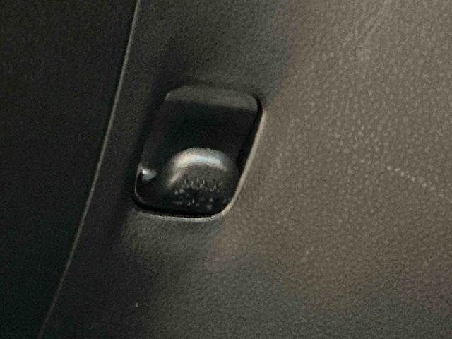 ミライースＬ　ＳＡIII前後ソナー　衝突軽減Ｂ　車線逸脱防止　ナビＴＶ　アイドリングストップ付　セキュリティ　キーレスキー　運転席助手席エアバック　横滑り防止機能　ハイビームアシスト　メモリーナビ　安全ボディ（栃木県）の中古車