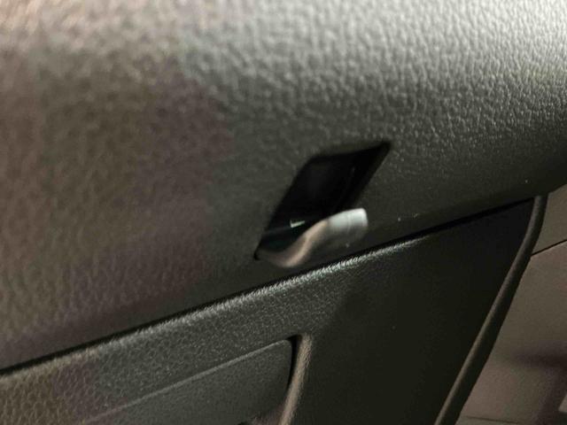 ハイゼットカーゴＤＸディスプレイオーディオ　Ｂカメラ　衝突軽減ブレーキ　ＴＶ　キーレスキー　レーンキープアシスト　Ｗエアバック　４ＷＤ車　エコアイドル　オートマチックハイビーム　エアバッグ　衝突安全ボディ　ＡＢＳ（栃木県）の中古車