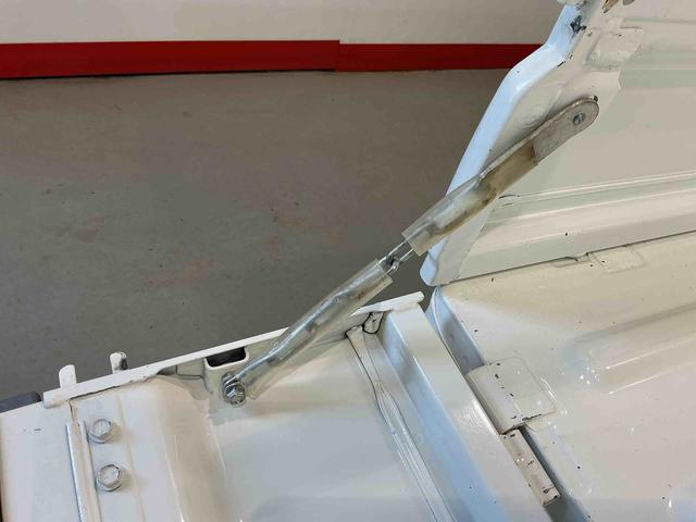 ハイゼットトラック農用スペシャルＶＳマニュアルエアコン　パワーステアリング　切替式４ＷＤ　５ＭＴ　Ｈｉ−Ｌｏ切替　テールゲートチェーン　純正ラジオ（栃木県）の中古車