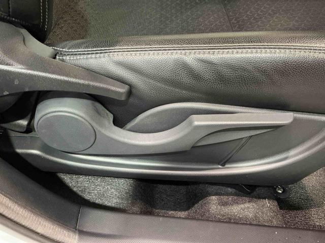 ロッキープレミアムG HEVナビ バックカメラ 軽減ブレーキ Rカメラ アルミ ETC車載器 LEDヘッドランプ 電動格納式ドアミラー ナビTV アイドリングストップ レーンキープアシスト 盗難防止システム ドライブレコーダー(栃木県)の中古車