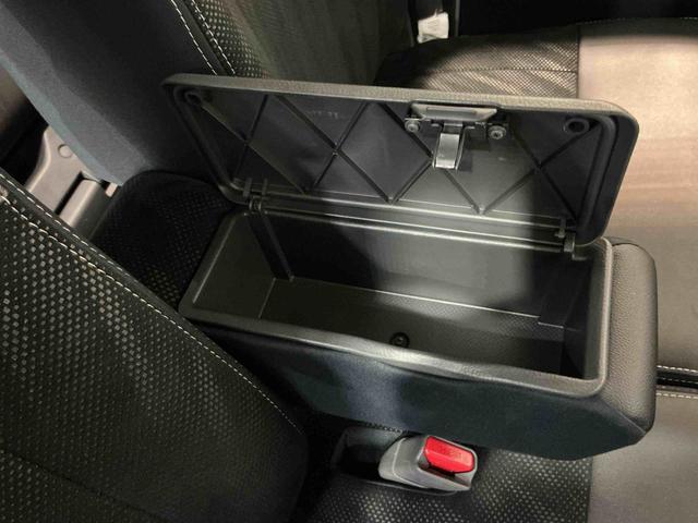タントカスタムＲＳ　トップエディションＳＡII両側オートスライドドア　インテリキー　ターボ車　ＥＳＣ　格納ミラー　バックモニター　ベンチシート　ＡＢＳ　ＴＶナビ　オートライト　Ｗエアバック　キーフリーシステム　ＬＥＤヘッドライト（栃木県）の中古車