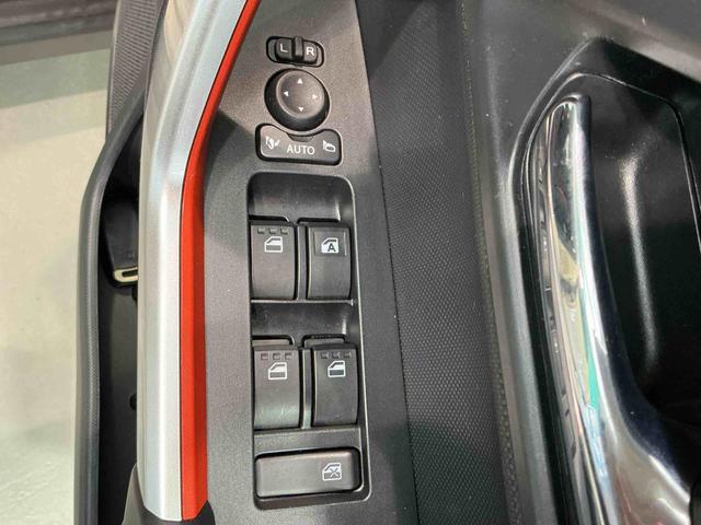 ロッキーＸ　ＨＥＶディスプレイオーディオ　パノラマモニター　ＥＴＣ車載器　オートハイビーム　盗難防止装置　ＬＥＤヘッドランプ　スマートキー　バックモニター　レーンキープ　クリアランスソナー　キーレス　オートライト（栃木県）の中古車