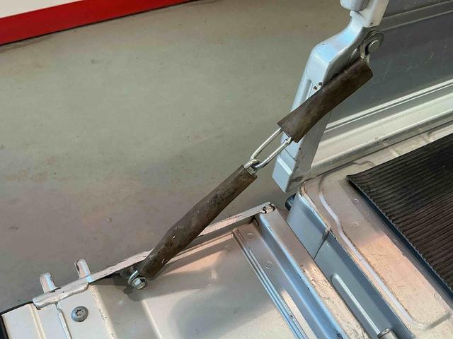 キャリイトラックKCエアコン・パワステセミAT ラジオ エアコン 荷台作業灯 4WD切り替え(栃木県)の中古車