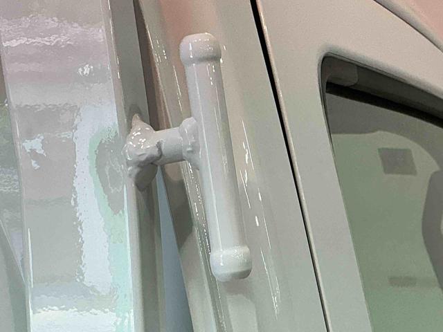 ハイゼットトラックスタンダード 農用スペシャル盗難防止装置 センターデフロック AC 切り替え4WD エアバック パワーステアリング レーンキープアシスト オートハイビーム 横滑り防止 オートライト 衝突被害軽減システム ABS(栃木県)の中古車