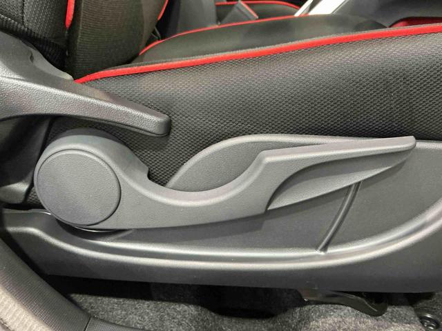 ロッキーGLEDヘッドライト アダプティブクルーズコントロール ナビTV ドラレコ ETC キーフリー 4WD車 アルミホイール エコアイドル オートライト バックカメラ ターボ(栃木県)の中古車