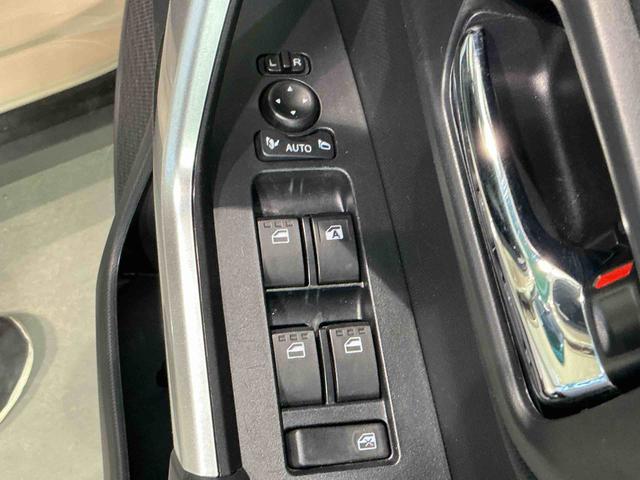 ロッキープレミアムＧナビ　バックカメラ　電動格納ミラー　アダクティブクルーズコントロール　エコアイドル　盗難防止装置　キーレス　アルミ　ＬＥＤヘッドランプ　スマートキー＆プッシュスタート　レーンアシスト（栃木県）の中古車