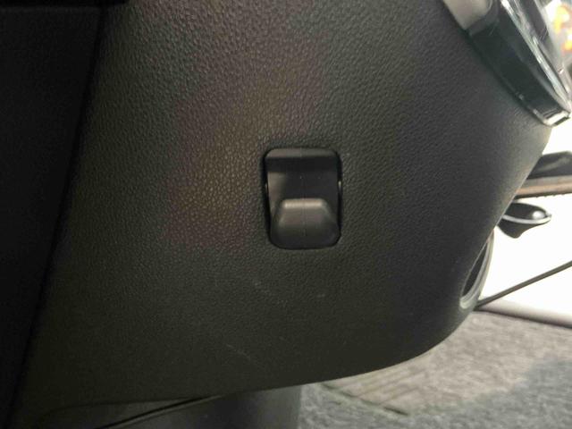 タントカスタムＸ　トップエディションＳＡIII横滑り防止システム　バックカメラ　ＥＴＣ付き　電動格納式ドアミラー　キーフリー　ナビＴＶ　レーンアシスト　ＬＥＤヘッドランプ　アイドリングストップ　スマートキ−　ベンチシート　オートライト　ＡＢＳ（栃木県）の中古車