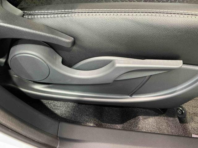 ロッキープレミアムＧ純正アルミホイール　リヤフォグランプ　ＬＥＤヘッドライト　ＬＥＤフォグランプ　運転席・助手席シートヒーター　オートエアコン　スマートアシスト　コーナーセンサー　クルーズコントロール機能（栃木県）の中古車
