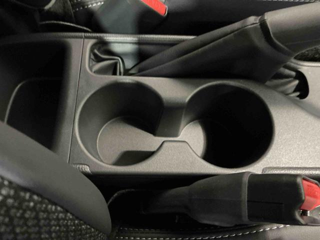 ヤリスハイブリッドＺディスプレイオーディオ　バックカメラ　ＬＥＤヘッドライト　ドライブレコーダー　ＥＴＣ車載器　クルーズコントロール機能　キーフリーシステム（栃木県）の中古車