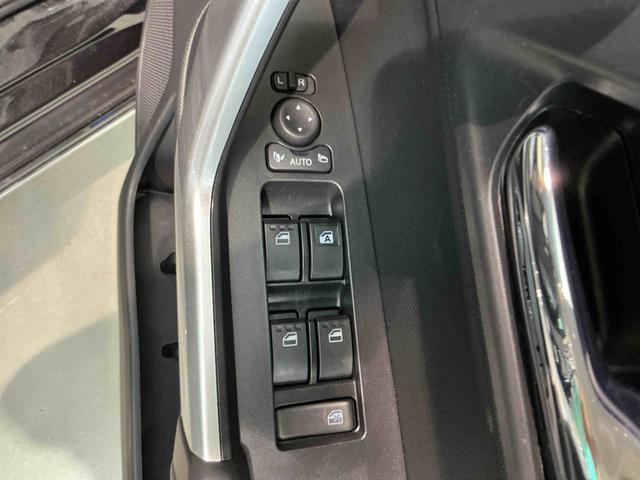 ロッキープレミアムGLED レーンナビ パノラマモニター」キープアシスト 電動格納式ドアミラー ターボ車 オートハイビーム キーレス クリアランスソナー アルミ 衝突被害軽減ブレーキ 4WD 前席シートヒーター ドラレコ(栃木県)の中古車