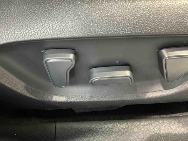 ヤリスクロスハイブリッドＺ緊急ブレーキ　電動格納ミラー　ヒーター　オートライト　衝突安全ボディ　インテリキー　ＬＥＤランプ　横滑り防止システム　アルミホイル　キーフリー　盗難防止装置　ＥＴＣ車載器　ナビ　ドラレコ（栃木県）の中古車