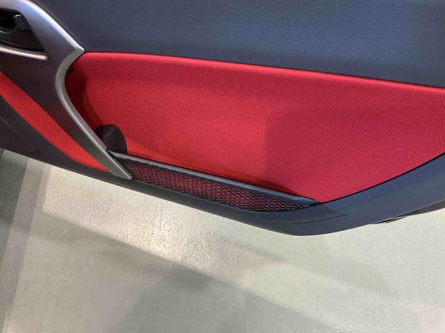 コペンローブシートH イモビライザー インテリジェントキー メンテナンスノート 運転席エアバッグ Aストップ 助手席エアバッグ ターボ車 キーフリー AW 衝突安全ボディ 横滑防止 ABS ナビ(栃木県)の中古車