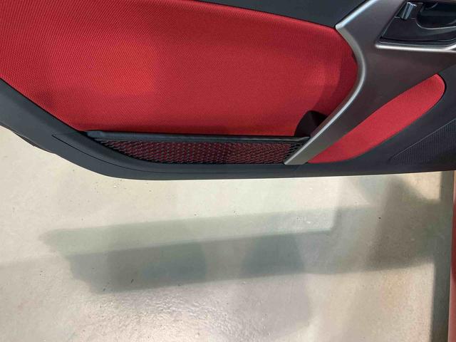 コペンローブシートH イモビライザー インテリジェントキー メンテナンスノート 運転席エアバッグ Aストップ 助手席エアバッグ ターボ車 キーフリー AW 衝突安全ボディ 横滑防止 ABS ナビ(栃木県)の中古車