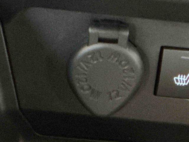 ロッキープレミアムＧ　ＨＥＶディスプレイオーディオ　バックカメラ　電格ドアミラー　衝突被害軽減装置　アダクティブクルーズ　スマートキー＆プッシュスタート　ＬＥＤヘッドランプ　ワンオーナー　シートヒーター　バックカメラ　キーフリー（栃木県）の中古車