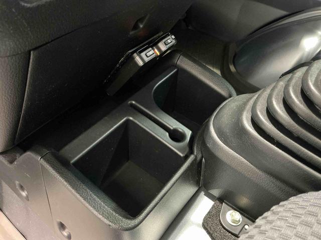 ハイゼットトラックジャンボキーフリー 4WD車 LEDライト 衝突安全ボディ 盗難防止装置 ABS ESC ETC 運転席エアバック ナビ メモリーナビ オートライト(栃木県)の中古車