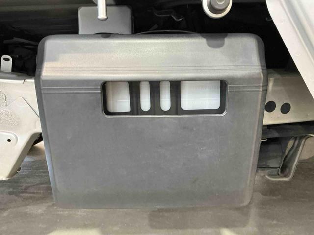 ハイゼットトラックジャンボキーフリー 4WD車 LEDライト 衝突安全ボディ 盗難防止装置 ABS ESC ETC 運転席エアバック ナビ メモリーナビ オートライト(栃木県)の中古車