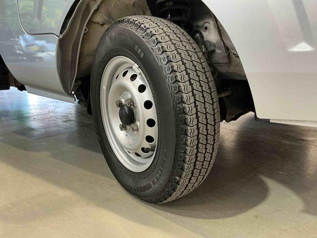 ハイゼットトラックジャンボキーフリー 4WD車 LEDライト 衝突安全ボディ 盗難防止装置 ABS ESC ETC 運転席エアバック ナビ メモリーナビ オートライト(栃木県)の中古車