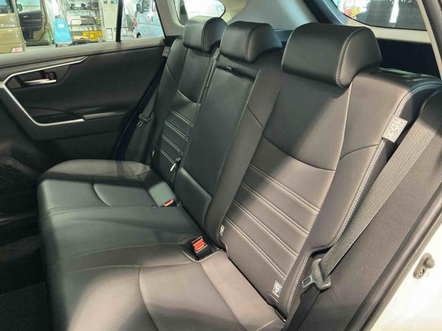 ＲＡＶ４ハイブリッドＧ衝突回避システム　Ｂモニタ　衝突安全ボディ　ＬＥＤランプ　スマートキー＆プッシュスタート　ナビ　４ＷＤ車　盗難防止　横滑防止　ＡＷ　ＡＢＳ　エアバッグ　メモリーナビ　ＥＴＣ　キーレス（栃木県）の中古車