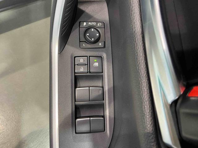 ＲＡＶ４ハイブリッドＧ衝突回避システム　Ｂモニタ　衝突安全ボディ　ＬＥＤランプ　スマートキー＆プッシュスタート　ナビ　４ＷＤ車　盗難防止　横滑防止　ＡＷ　ＡＢＳ　エアバッグ　メモリーナビ　ＥＴＣ　キーレス（栃木県）の中古車