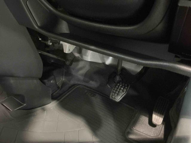 ハイゼットカーゴＤＸ　ＳＡIII衝突軽減システム　キーレス付き　ＥＴＣ車載器　エアバッグ　盗難防止装置　Ｗエアバック　横滑り防止装置　切替４ＷＤ　オートマチックハイビーム　ＡＢＳ　アイドリンクストップ　車線逸脱警告（栃木県）の中古車