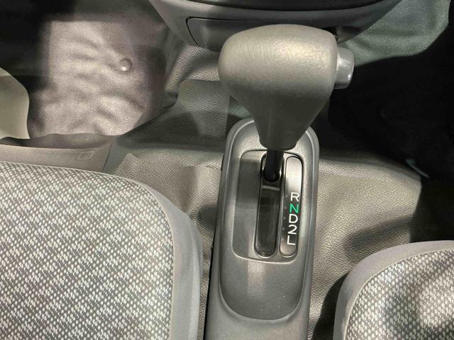ハイゼットトラックスペシャル4WD切替機能 オートマ車 純正ラジオ(栃木県)の中古車