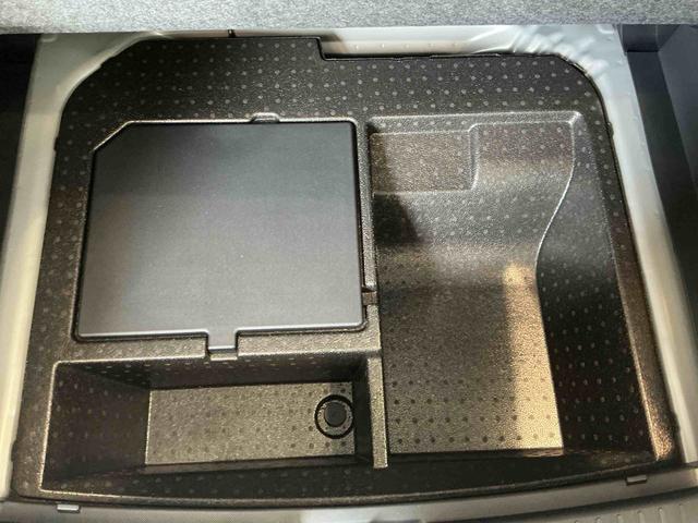 ロッキープレミアムG HEVディスプレイオーディオ パノラマモニター 衝突軽減B 車線逸脱警報システム 電動格納ドアミラー レーダークルコン Aストップ コーナーセンサー LEDヘッドライト ETC車載器 キーフリーシステム(栃木県)の中古車