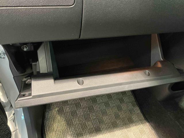 ムーヴカスタム　ＲＳ　ハイパーリミテッドＳＡIIIナビ　パノラマモニター　レーンキープ　ベンチシート　盗難防止装置　電動格納ミラー　オートハイビーム　キーレス　ＡＢＳ　アルミホイール　オートライト　ＬＥＤヘッドライト　雹害あり（栃木県）の中古車