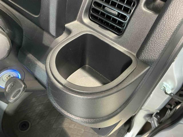 ハイゼットトラックジャンボＳＡIIIｔ５速マニュアル車　デフロック機能　　レーンアシスト　４ＷＤ　盗難防止システム　運転席エアバッグ　衝突安全ボディ　ＡＢＳ　横滑り防止システム　衝突低減ブレーキ　運転席助手席エアバッグ　ＬＥＤヘットライト（栃木県）の中古車