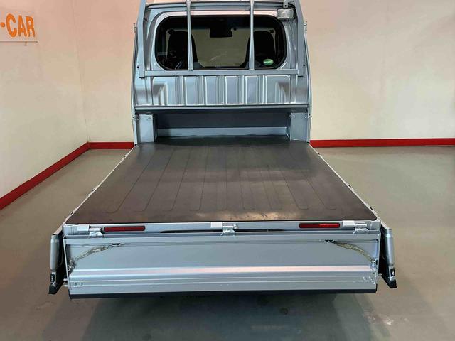ハイゼットトラックジャンボＳＡIIIｔ５速マニュアル車　デフロック機能　　レーンアシスト　４ＷＤ　盗難防止システム　運転席エアバッグ　衝突安全ボディ　ＡＢＳ　横滑り防止システム　衝突低減ブレーキ　運転席助手席エアバッグ　ＬＥＤヘットライト（栃木県）の中古車